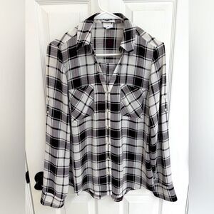 Express Black White Maroon Plaid Slim Portofino Shirt Women’s Size Small